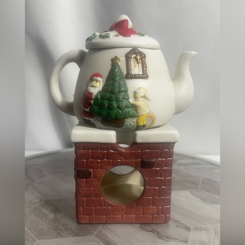 Vintage Christmas Porcelain Potpourri Warmer Teapot Set Santa and Friends N.D